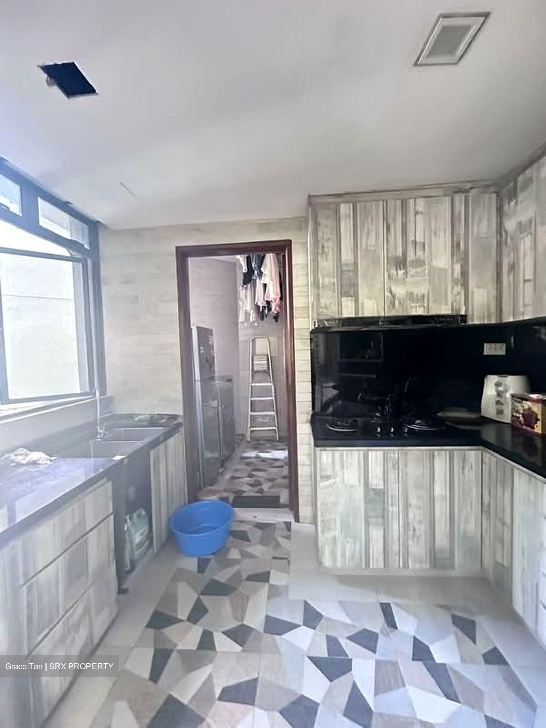Summerdale (D22), Condominium #578684721